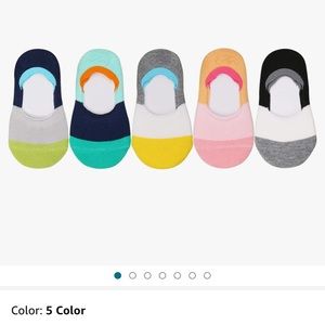Toddler 5 pack non slip socks, new no tags, please see size chart